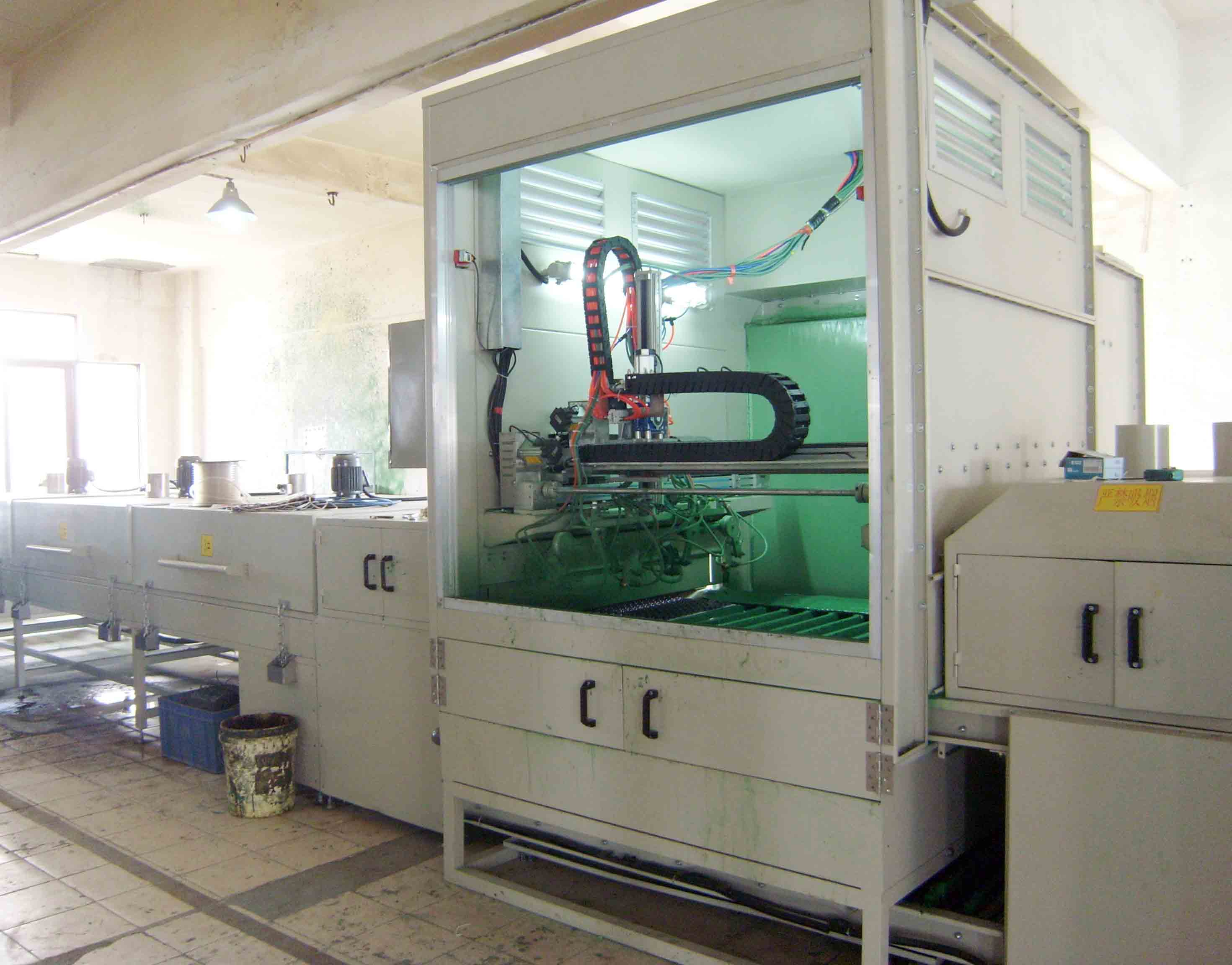 為磁材性能賦能：榮德精密噴涂設(shè)備如何實(shí)現(xiàn)矯頑力突破與成本優(yōu)化